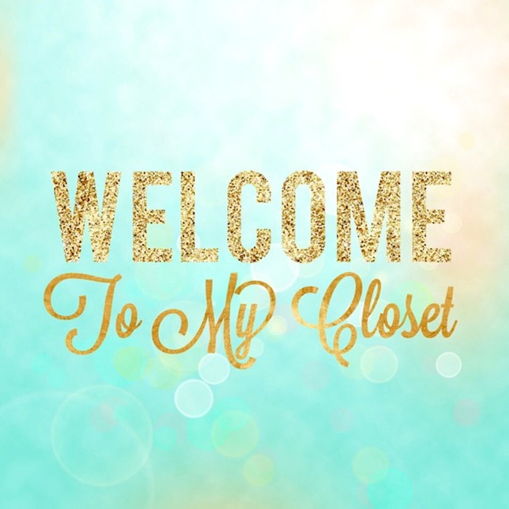 Thanks for stopping by & checking out my closet!🤍